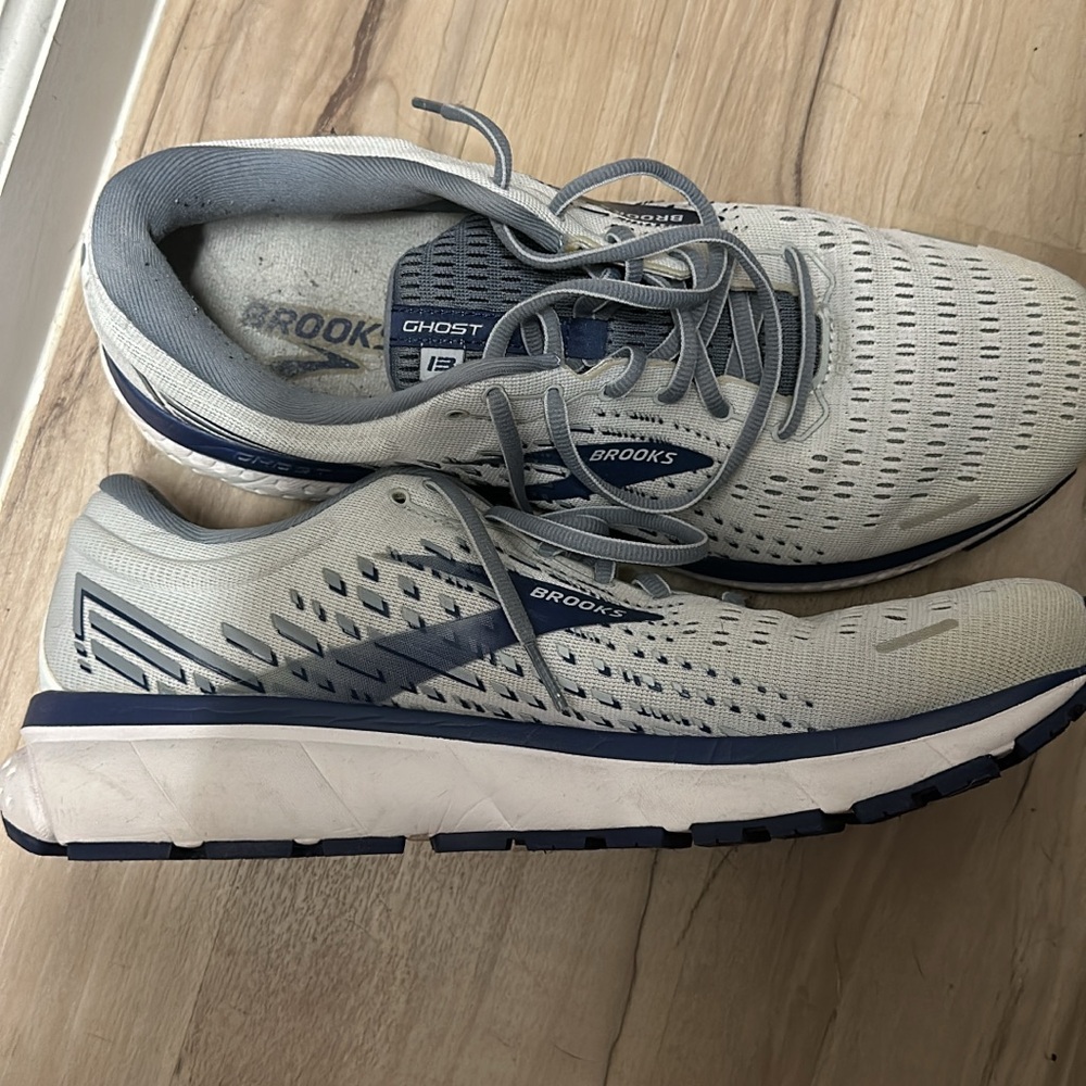 Brooks Gray and Blue Athletic Shoes with Breathable Mesh
